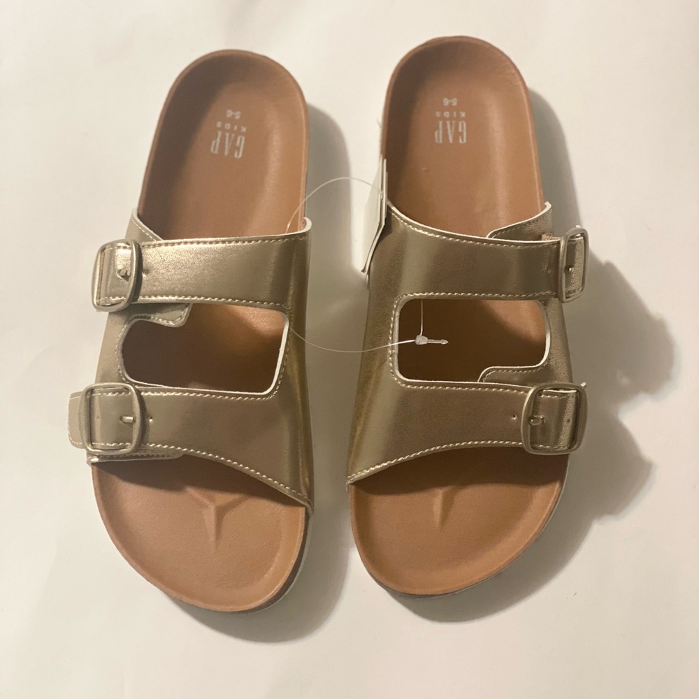 Kid’s birkenstock style slides